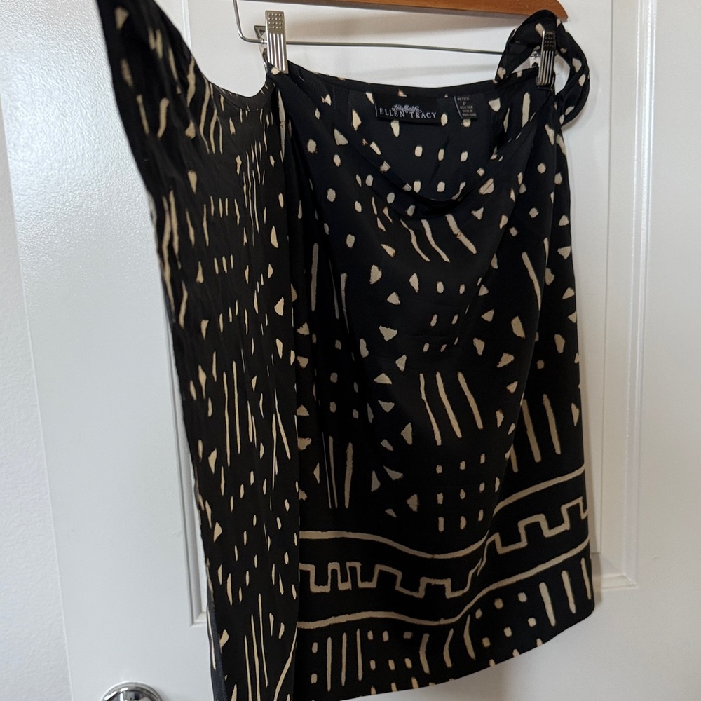Ellen Tracy 90s Black and Tan Mud Cloth Print Wrap Pencil Skirt - Picture 4 of 8